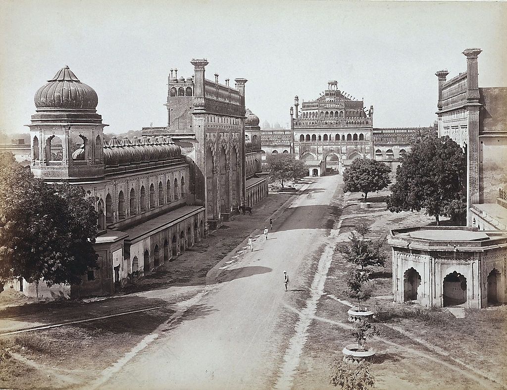 Historical buildings in the center of Lucknow, 1870s.
