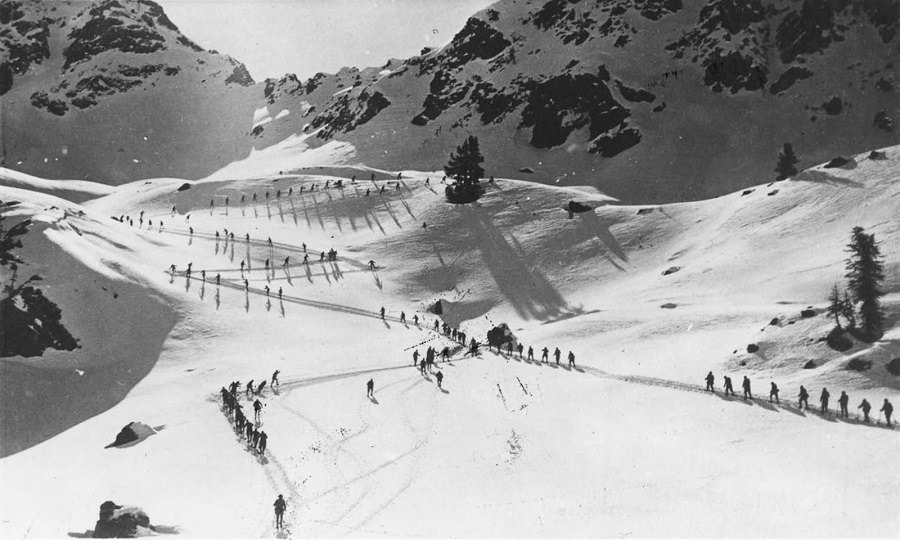 Italian Alpini Companies ski in the Carnic Alps. 1918.