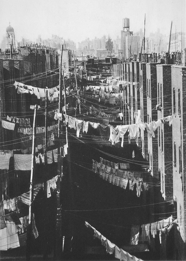 Laundry, New York City, ca. 1934.