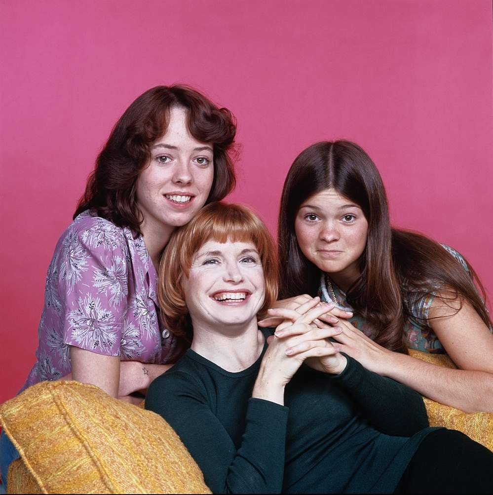 Mackenzie Phillips with Bonnie Franklin and Valerie Bertinelli in "One Day At A Time", 1975.