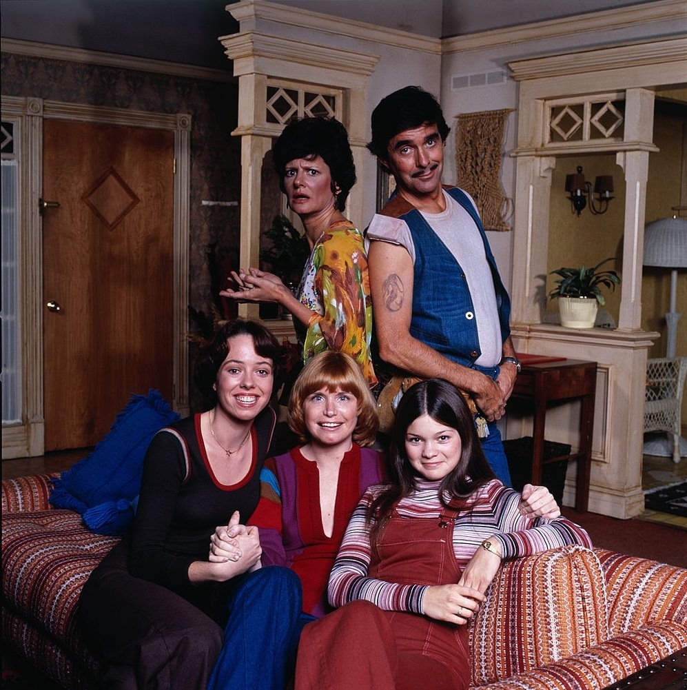 Mackenzie Phillips with the cast of "One Day At A Time", 1975.