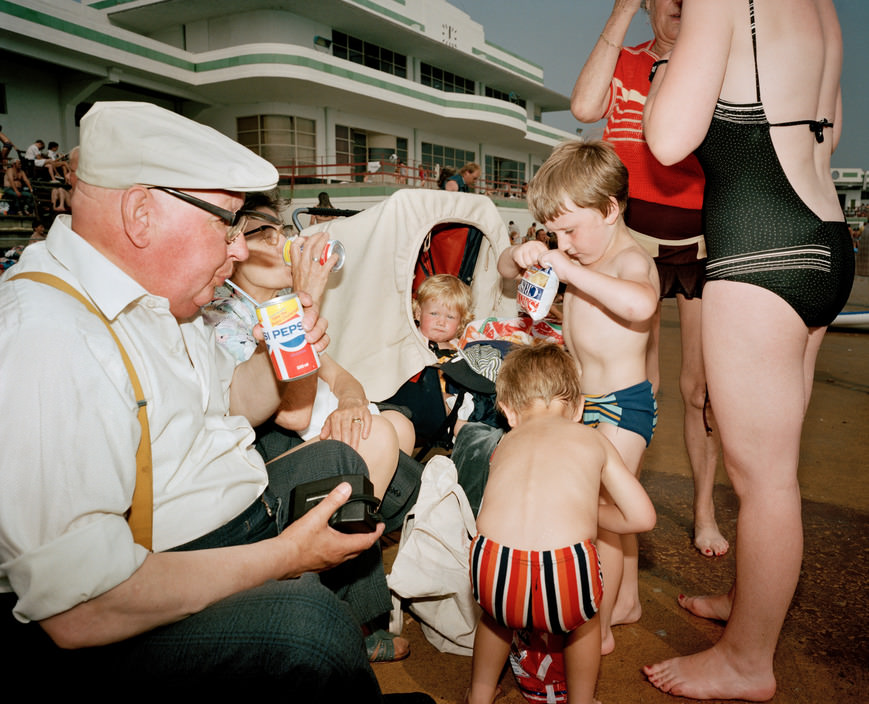 Gritty Photos of New Brighton from 1980s That Show How Working Class Enjoyed Their Holidays On Sea Side Resort