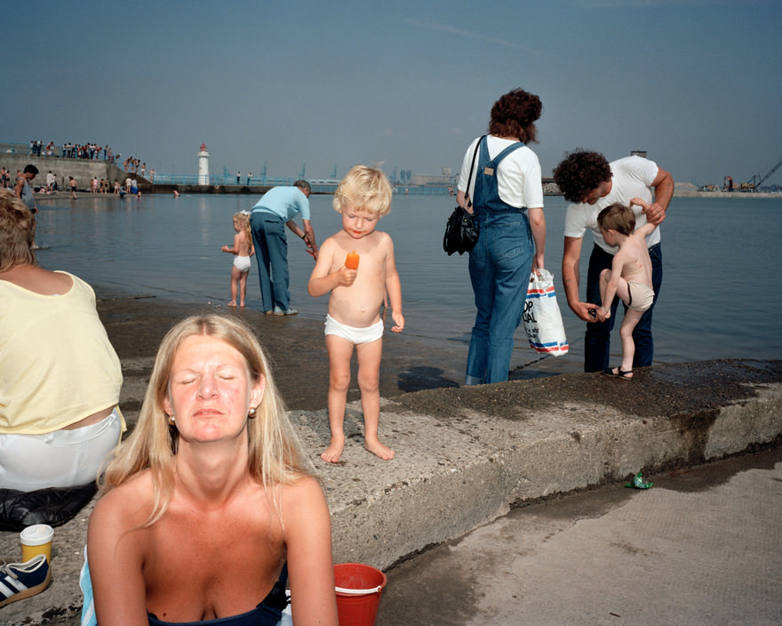 Gritty Photos of New Brighton from 1980s That Show How Working Class Enjoyed Their Holidays On Sea Side Resort