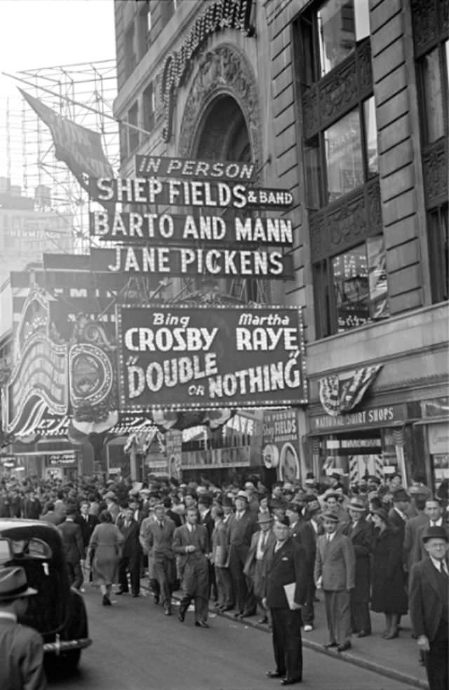 Paramount Theatre, New York, 1937