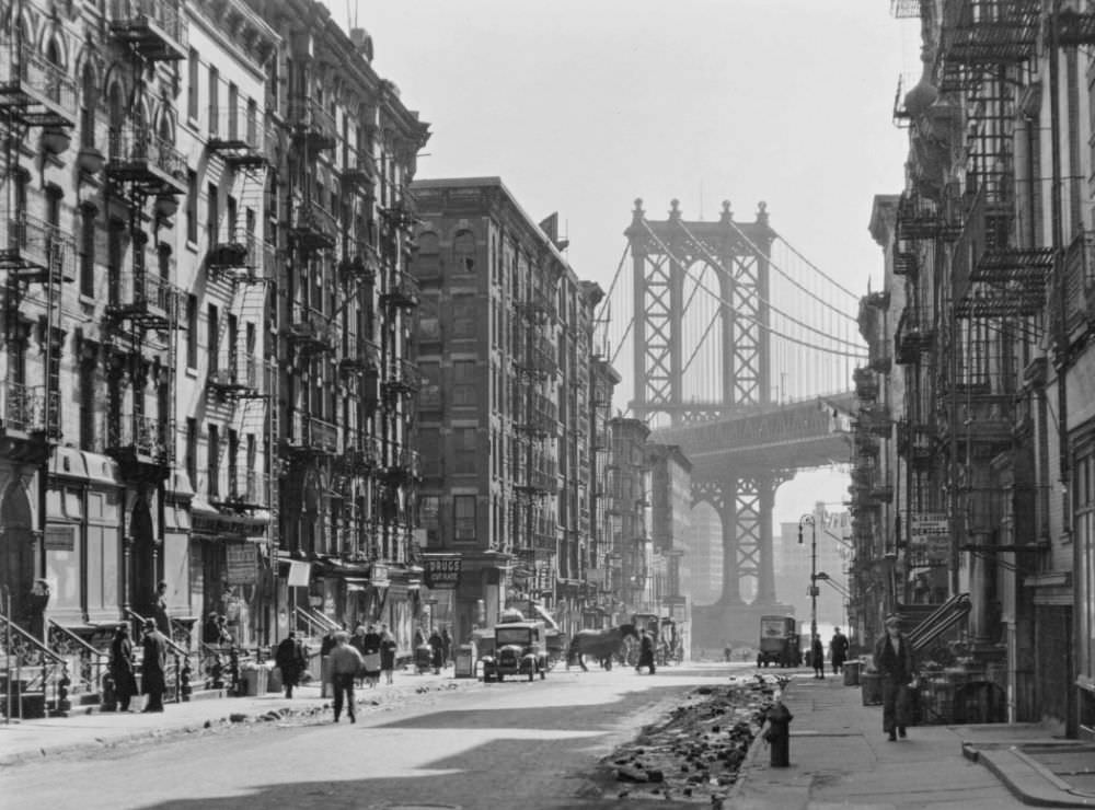 Pike and Henry Streets, Manhattan.