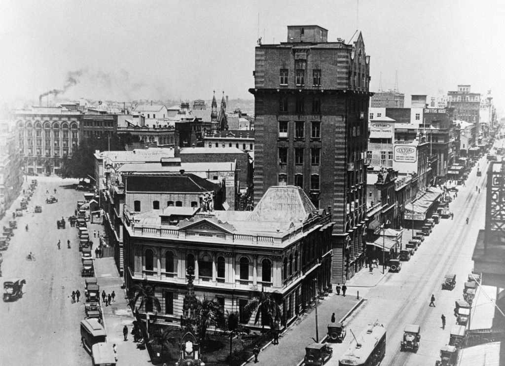 View at the intersection of Queen and Eagle Street in Brisbane, Australia in 1933.