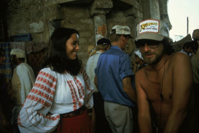 Allen and a shirtless Spielberg (and an awesome hat)