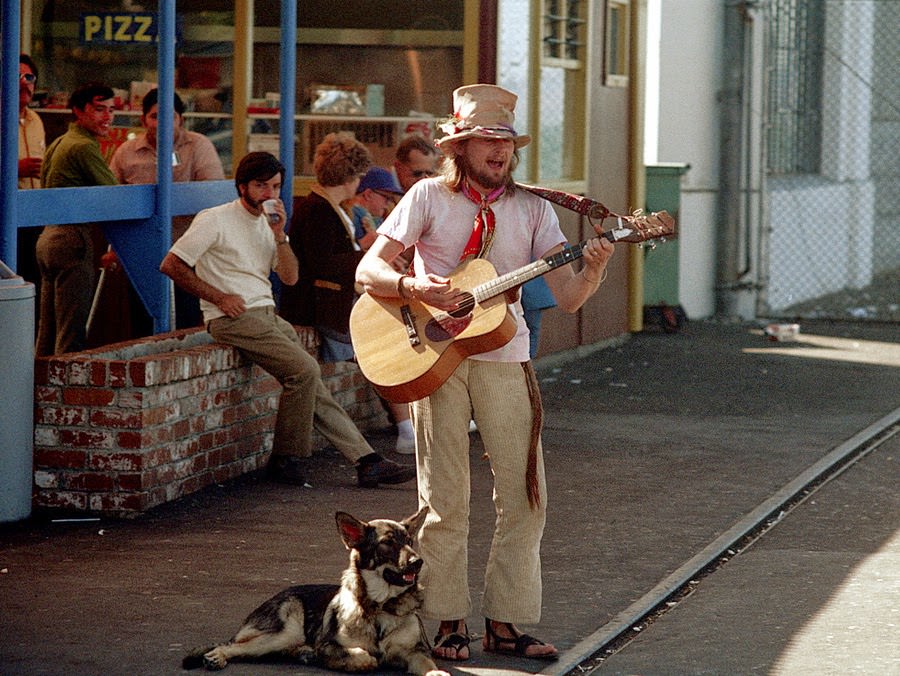 Stunning Vintage Photos Show San Francisco’s Street Life In The Summer of 1971