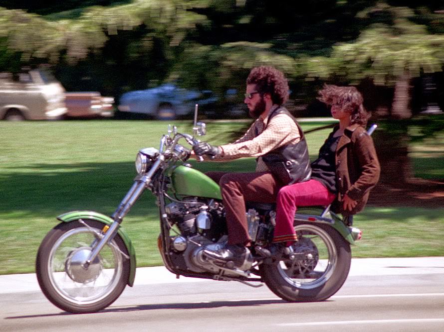 Stunning Vintage Photos Show San Francisco’s Street Life In The Summer of 1971