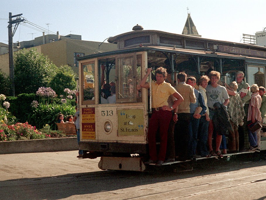 Stunning Vintage Photos Show San Francisco’s Street Life In The Summer of 1971