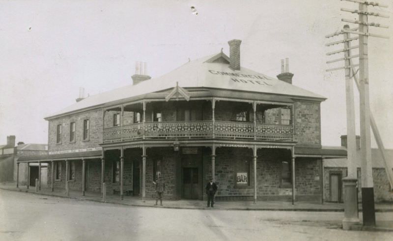 Commercial Hotel, Strathalbyn, circa early 1900s