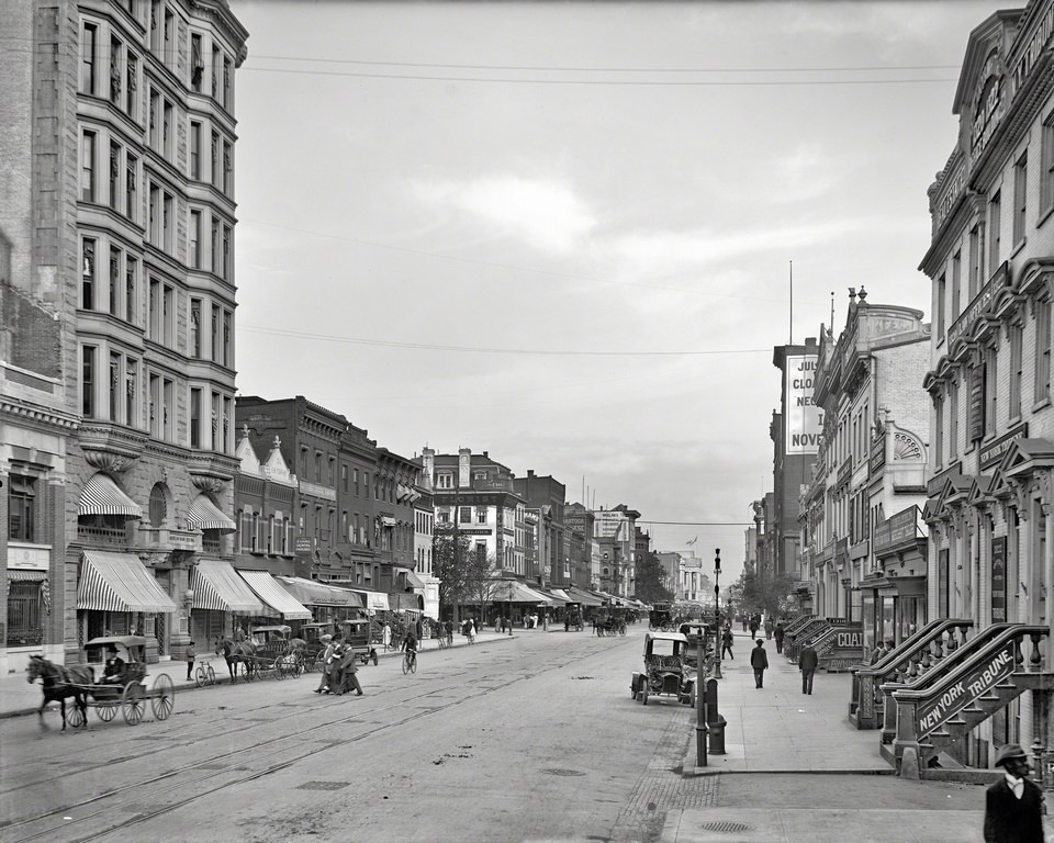 F Street Northwest in Washington, D.C., circa 1906.