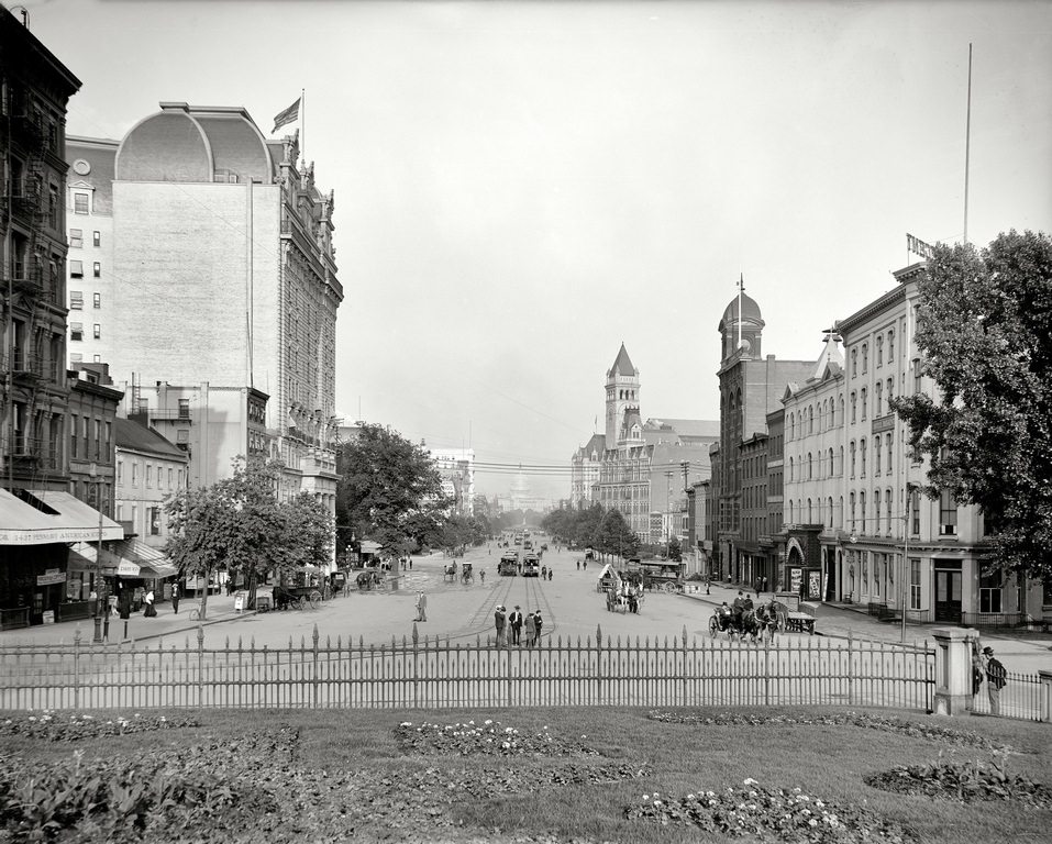 Pennsylvania Avenue -- Washington, D.C., June 1903.