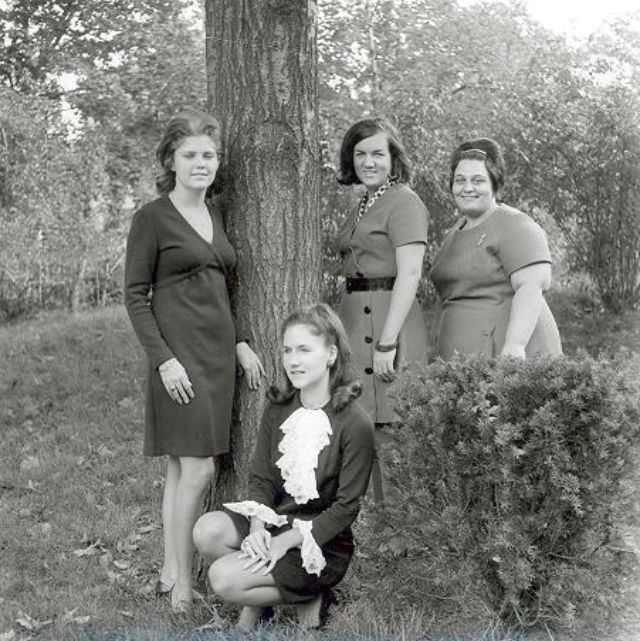 Mary Maroney, Nancy Lee Miller, Maryann Holzderber, Josephine Ann Merola