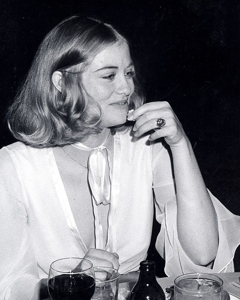Cybill Shepherd enjoying her lunch, 1975.