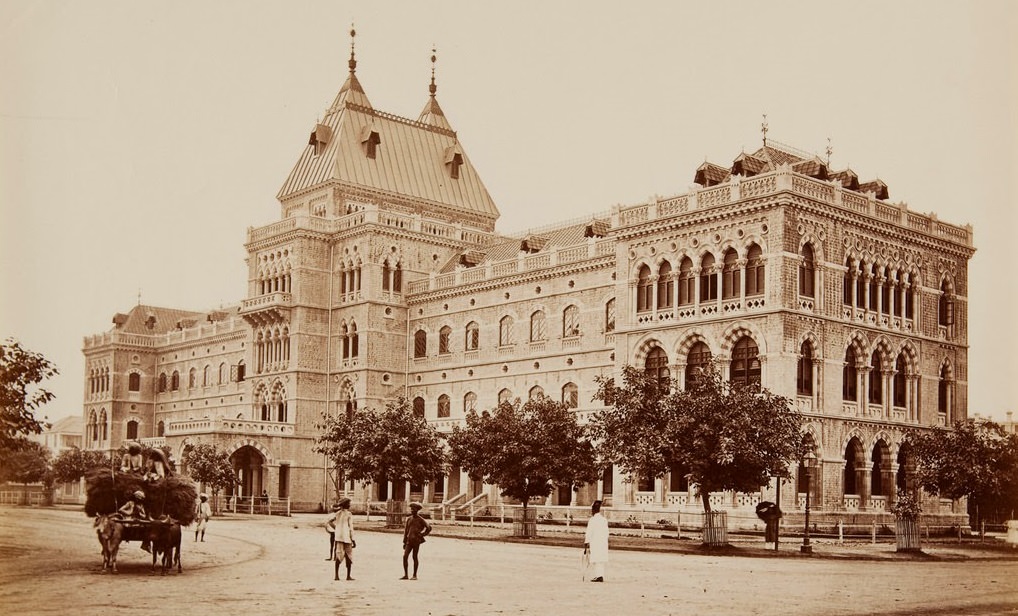 Amazing Historical Photos of India From The 1870s That Capture Streets and Landmarks