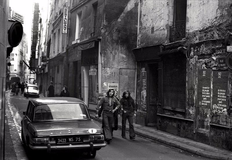 Rue Au Maire, Paris, December 1970