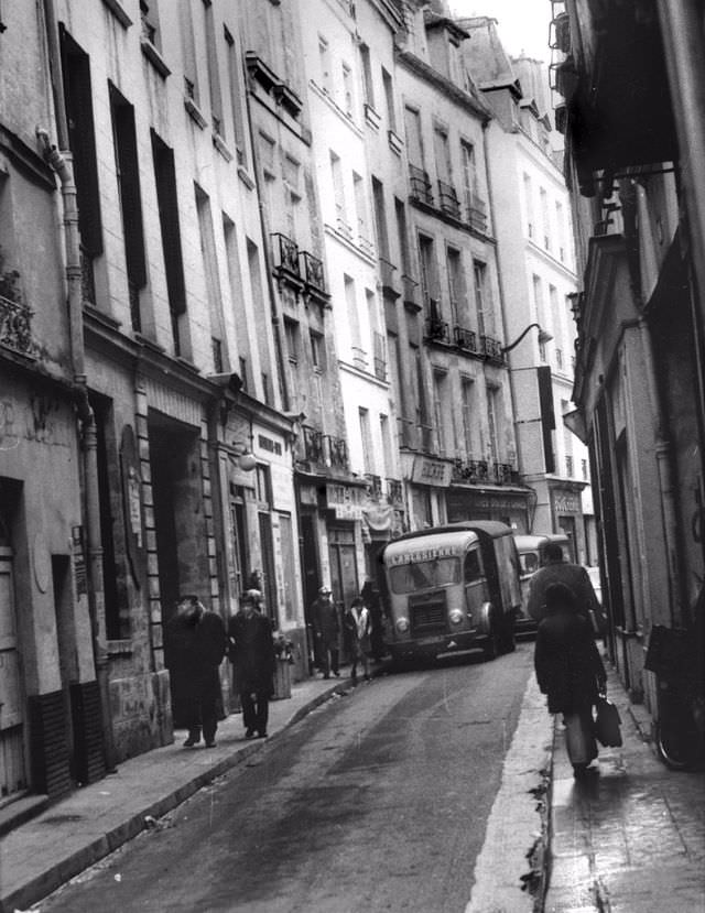Street scene of 3rd arrondissement, Paris, 1970