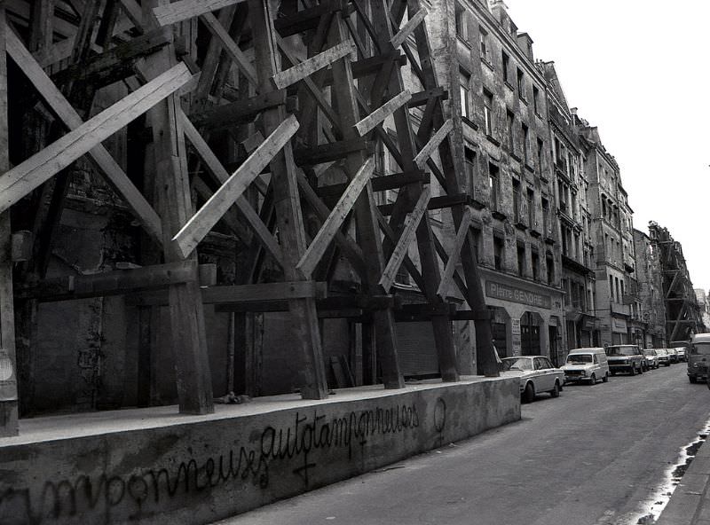 Street scene of 3rd arrondissement, near metro Arts et Metiers, Paris, 1978