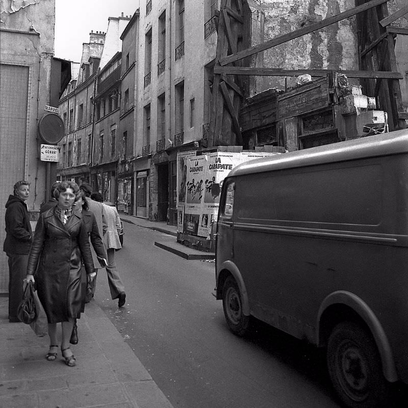Street scene in Paris, 1978