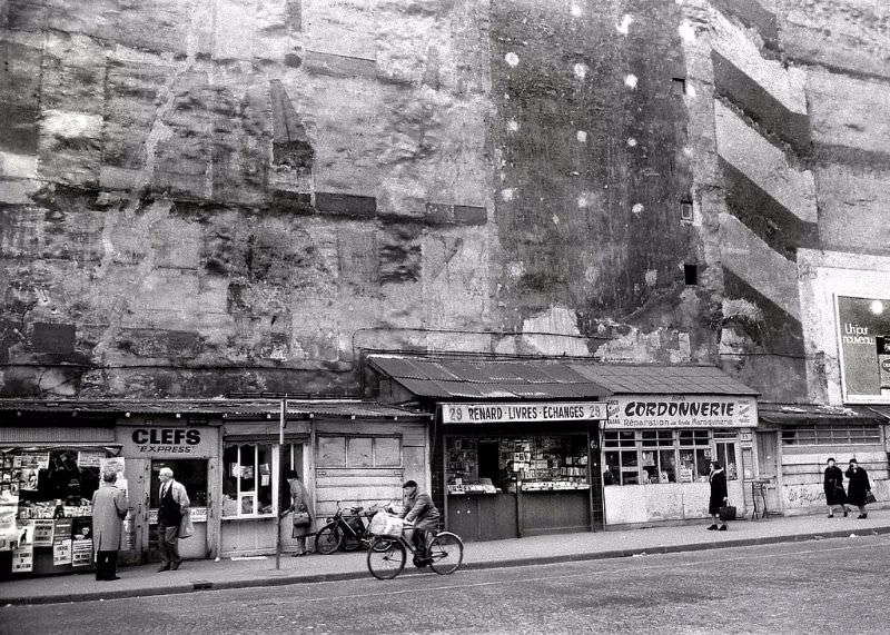 Renard Livres Echanges near Les Halles, Paris, 1970