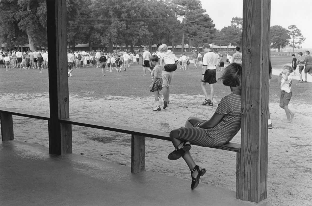 Stunning Photos Of American Children Enjoying Their Holidays In Summer Camps From between 1986 and 1997