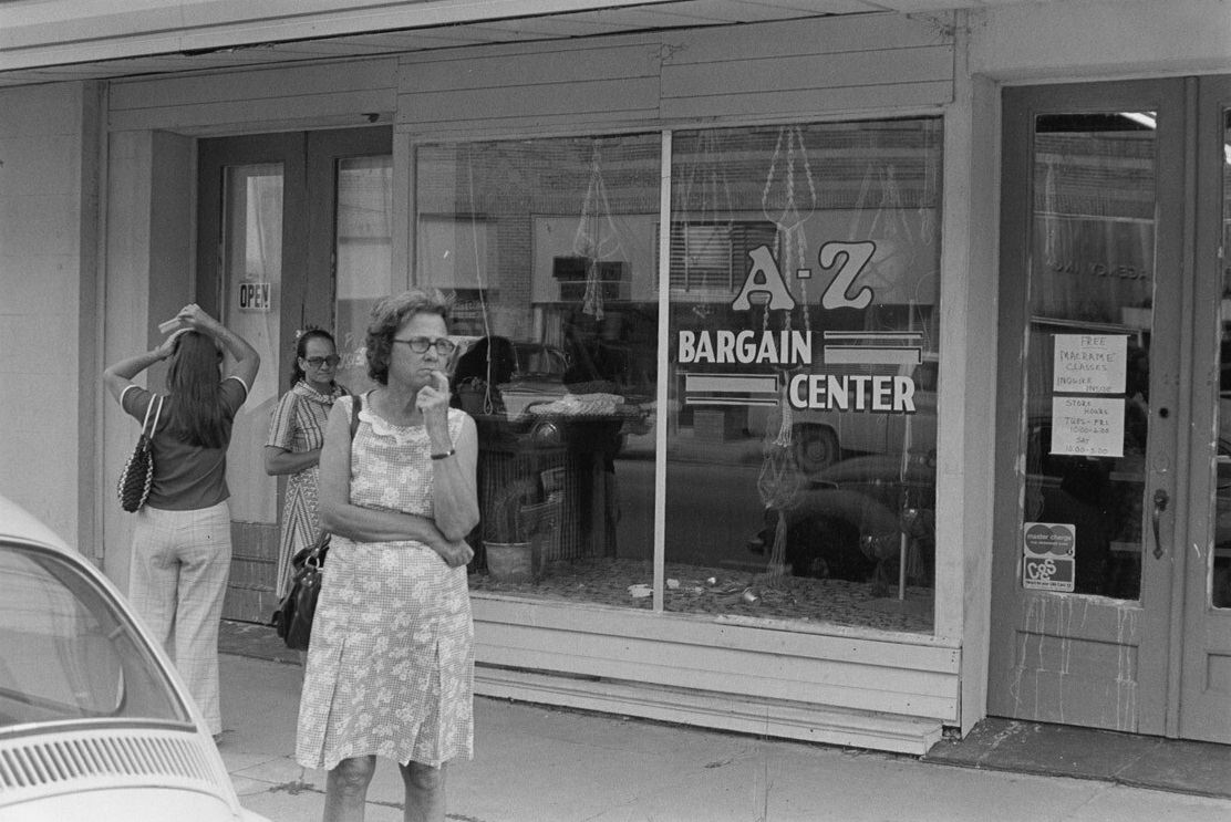 Preparing to enter the Bargain Center, 1978 July