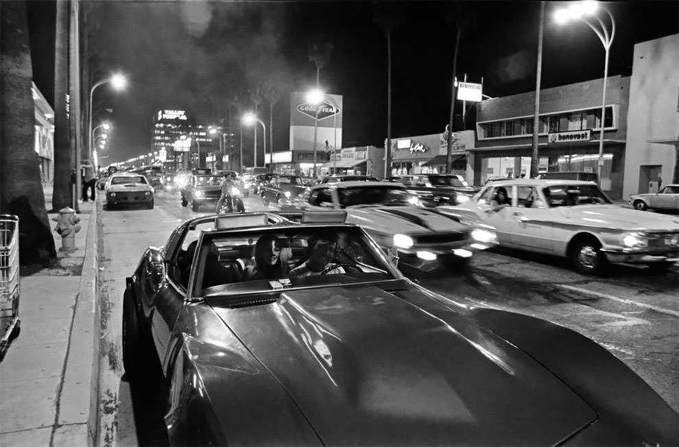 Stunning Vintage Photos Of Cruising Van Nuys Boulevard In The Summer Of 1972