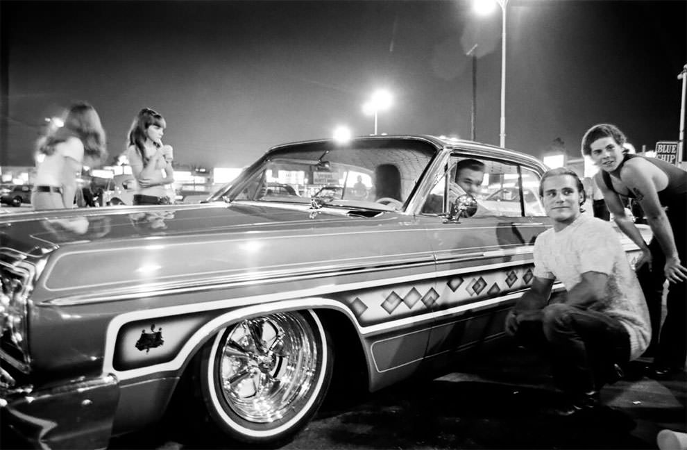 Stunning Vintage Photos Of Cruising Van Nuys Boulevard In The Summer Of 1972