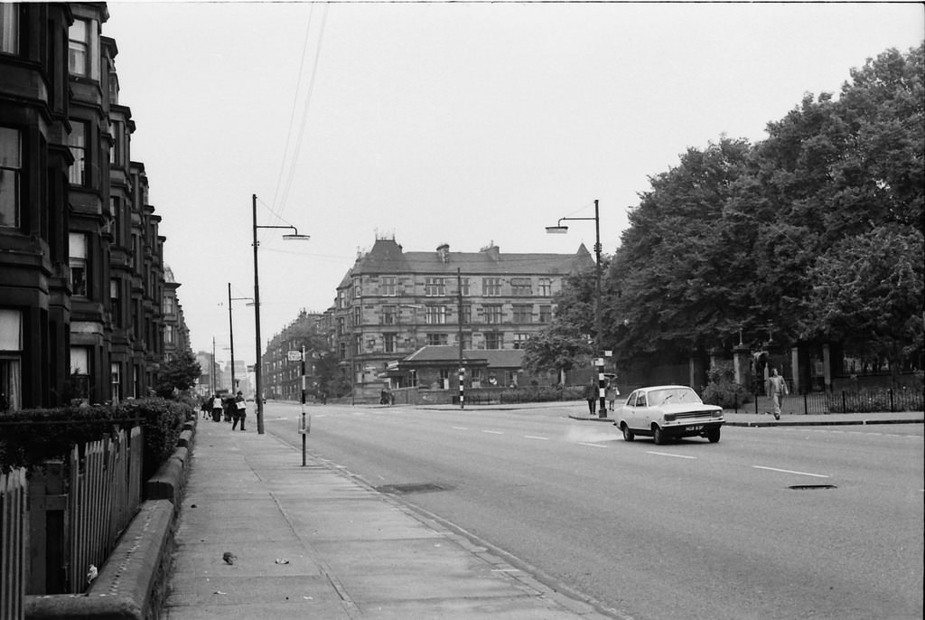 From the gates of Alexandra Park on Alexandra Parade looking westwards towards Alexandra Park Street.