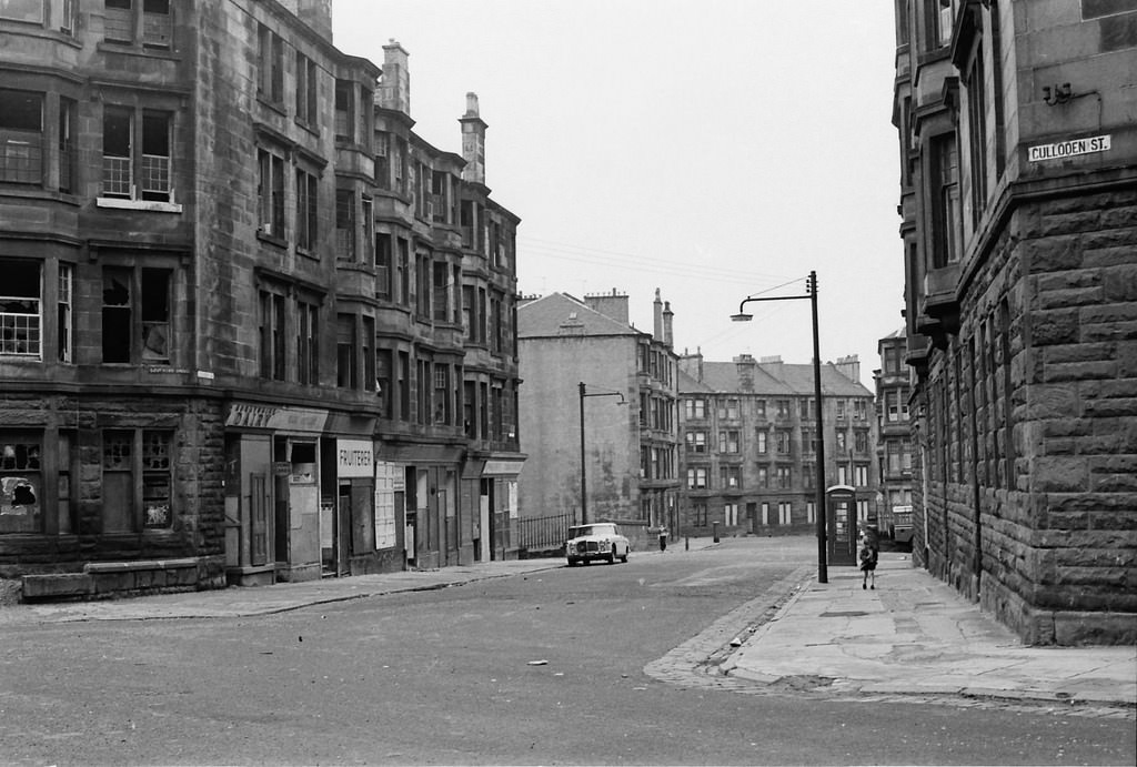 From Culloden Street looking down towards Low Coventry Drive and Harcourt Drive.