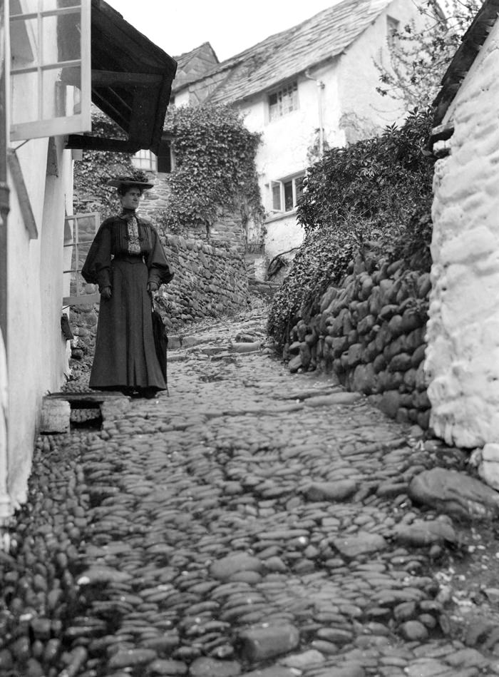 Steep street, Clovelly, Devon, 1904