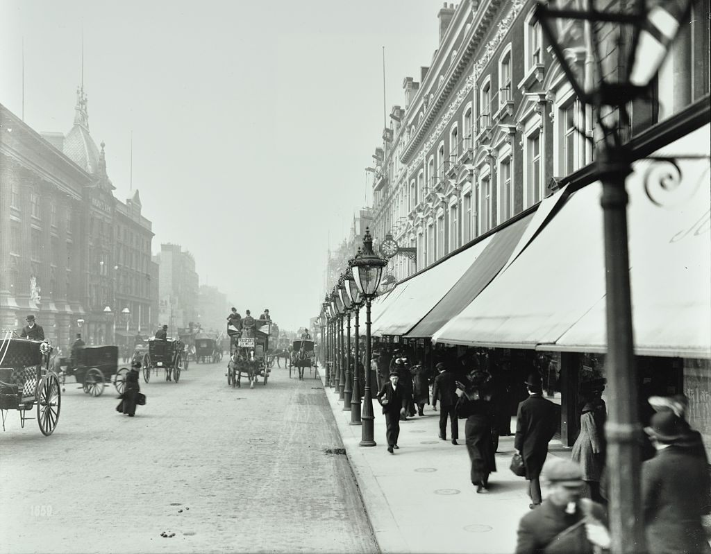 Pedestrians outside Dh Evans, Oxford Street, London, 1903.