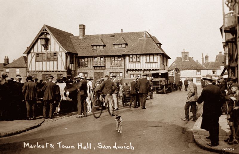 The market and town hall, Sandwich