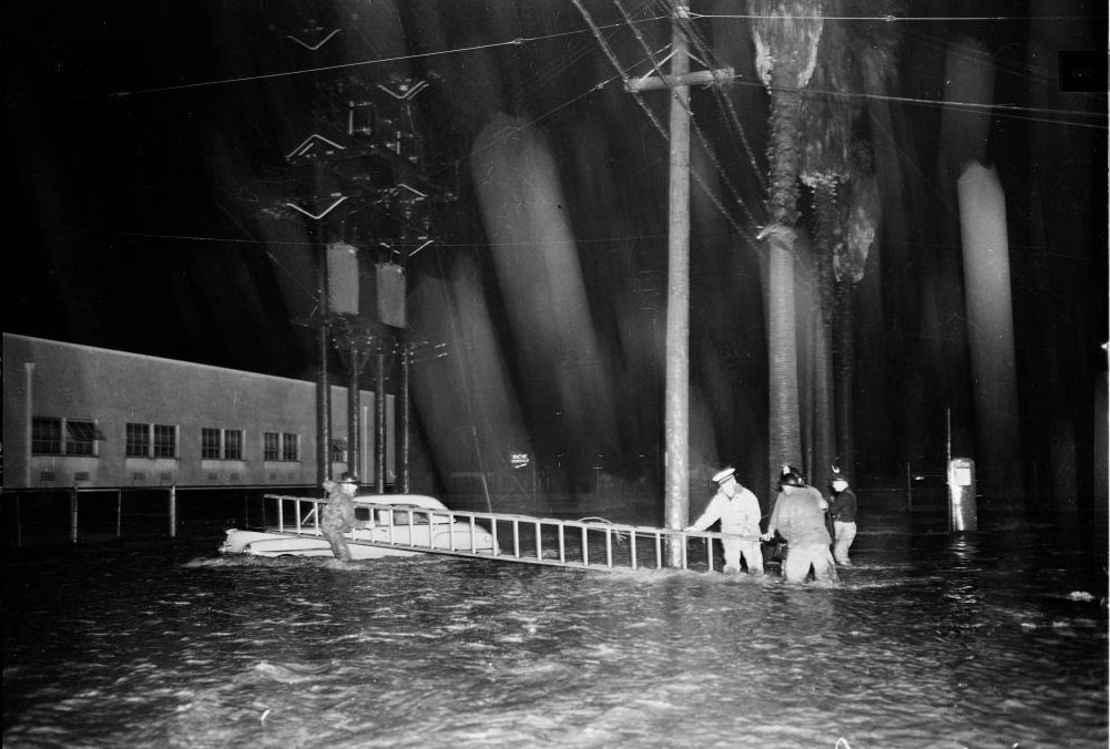 General view of flooded traffic at Van Nuys and Aetna, Van Nuys. 18 January 1952.