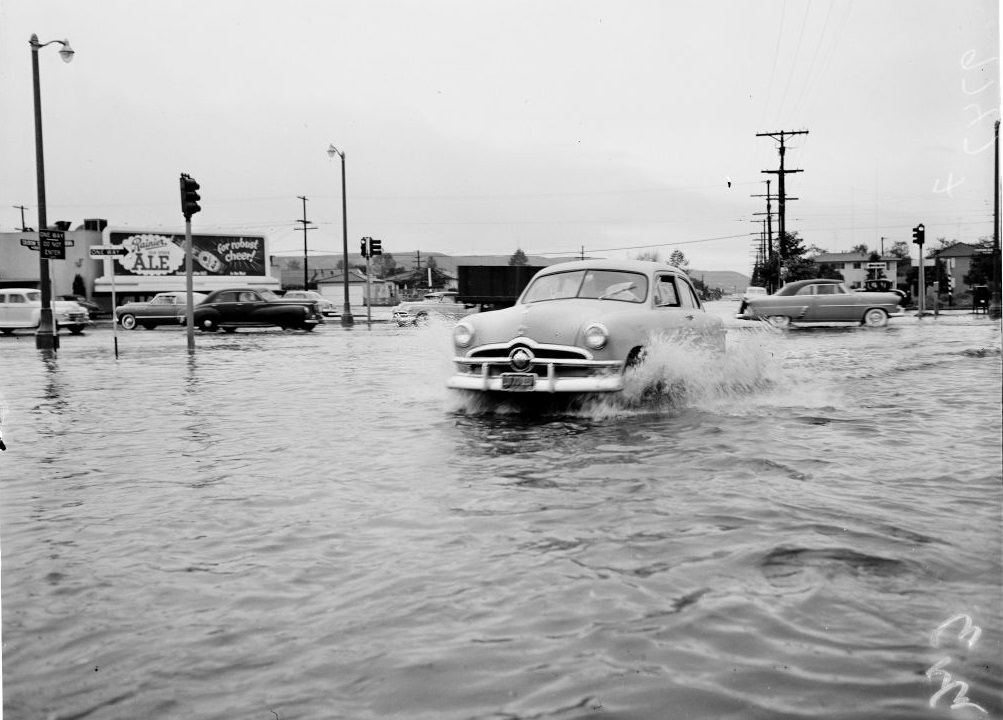 Van Nuys, 1952.