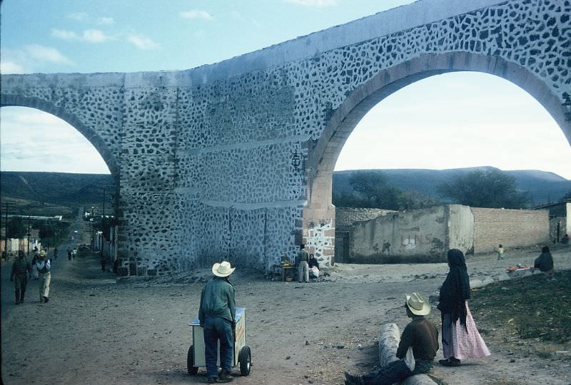 Aqueduct, Queretaro. December 1958