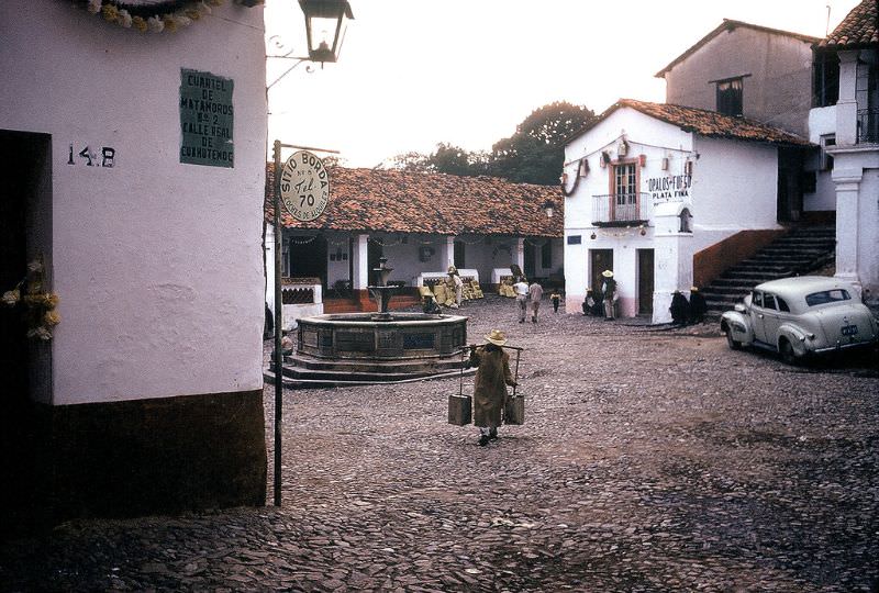 Water carrier, Taxco. December 1958