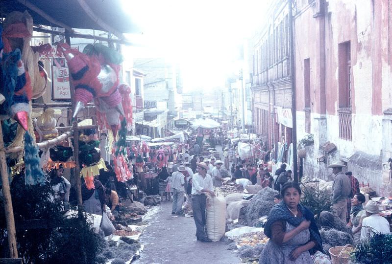 Market scene, Cuernavaca. December 1958