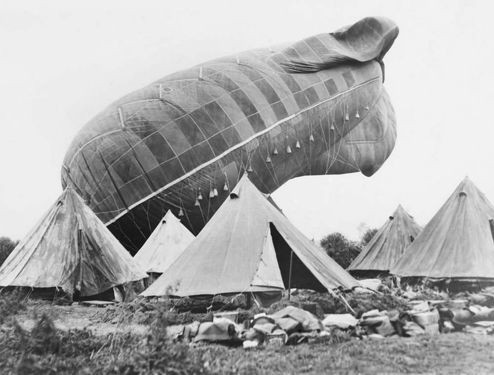 An Australian Royal Flying Corps balloon on the western front in Belgium, 1917.