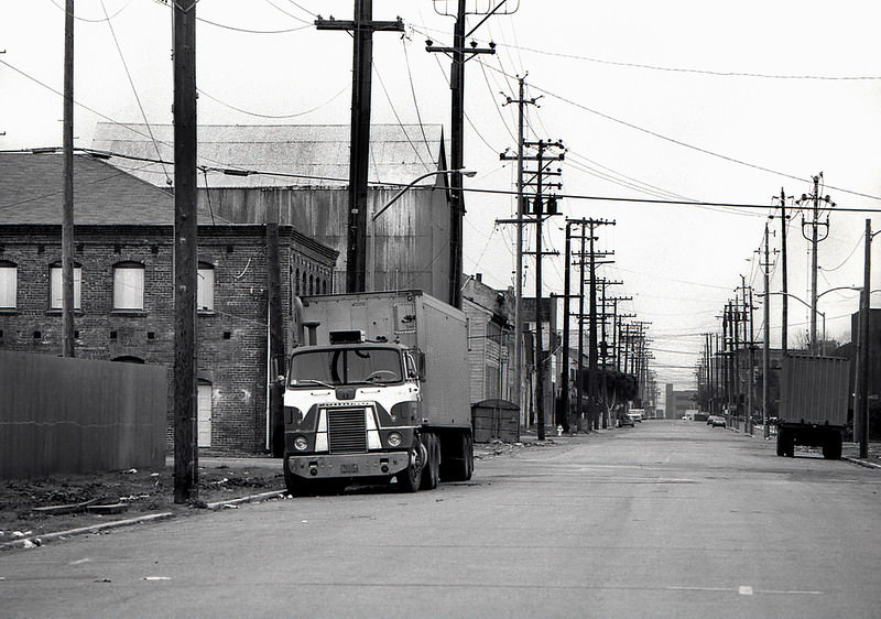 Looking south-east down 2nd StreetNear the new Oakland Amtrak stationOakland, 1983.