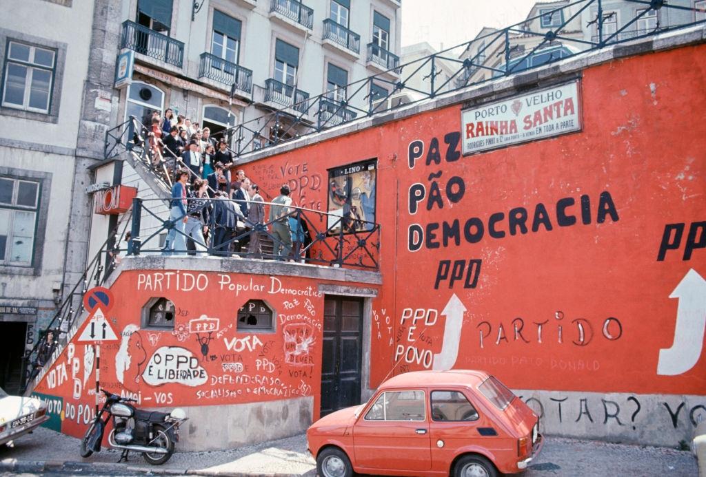 Graffiti of pacifist slogans in May 1975 in Portugal.