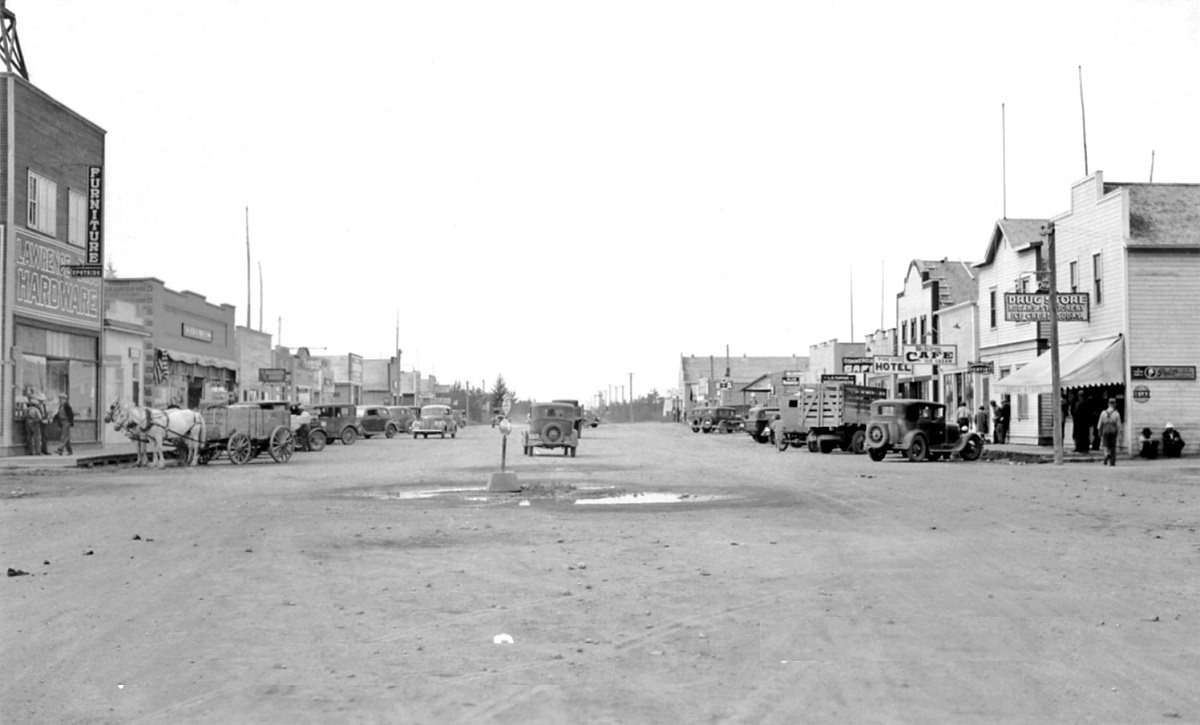 1st Avenue looking south, Nipawin, Saskatchewan