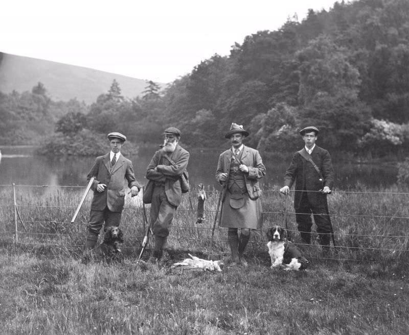 A hunting party on The Glen estate, c.1907.