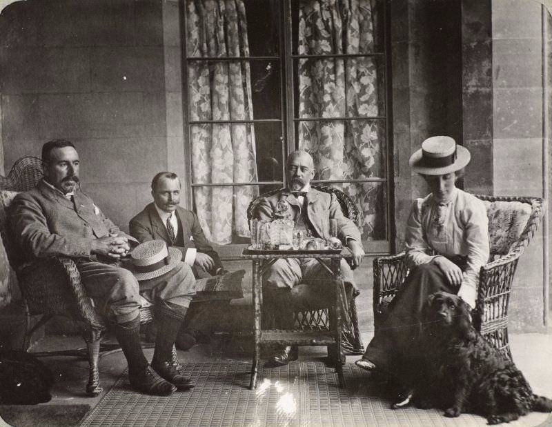 Group in the loggia, Inchrye Abbey, c. 1900.