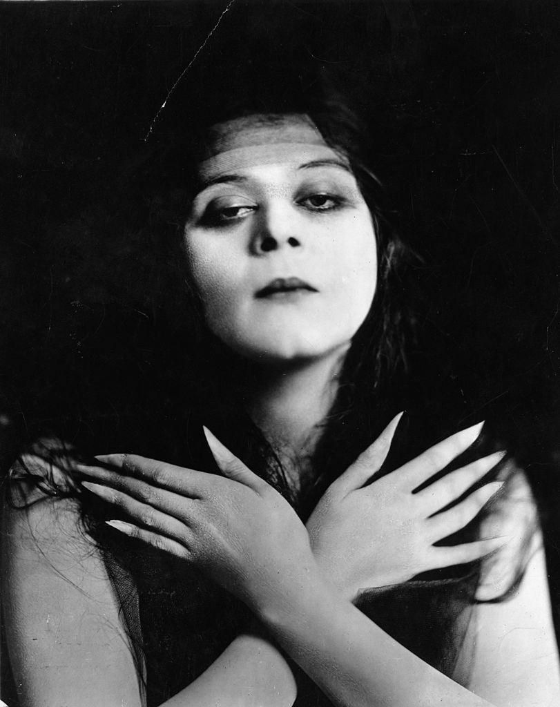 Theda Bara sporting long finger-nails, 1920.