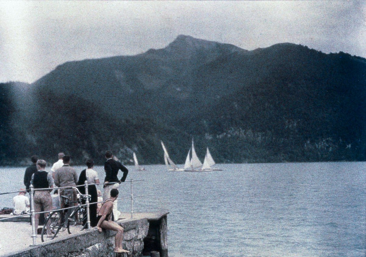 People watching a yachting race.c. 1925