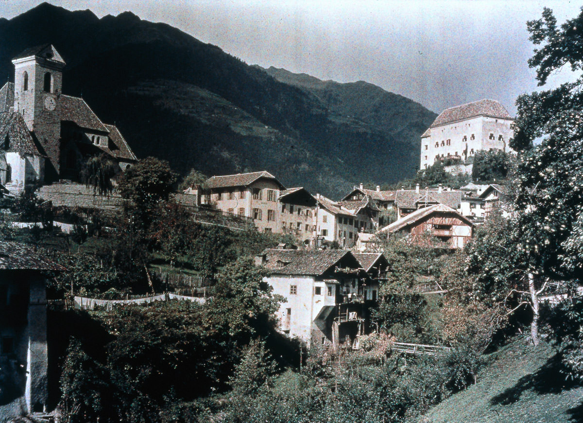 Stilvie Pass, Italy.c. 1930