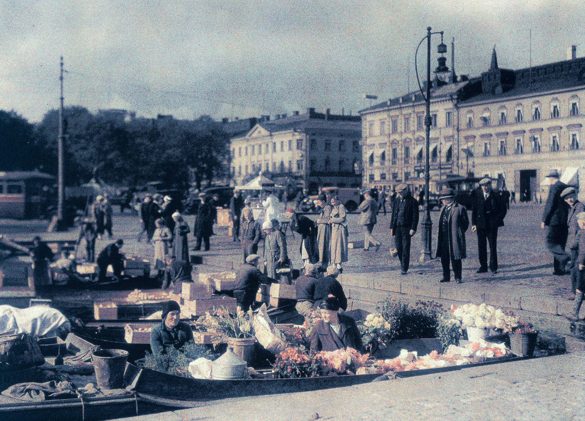 Quay market, Finland.c. 1934
