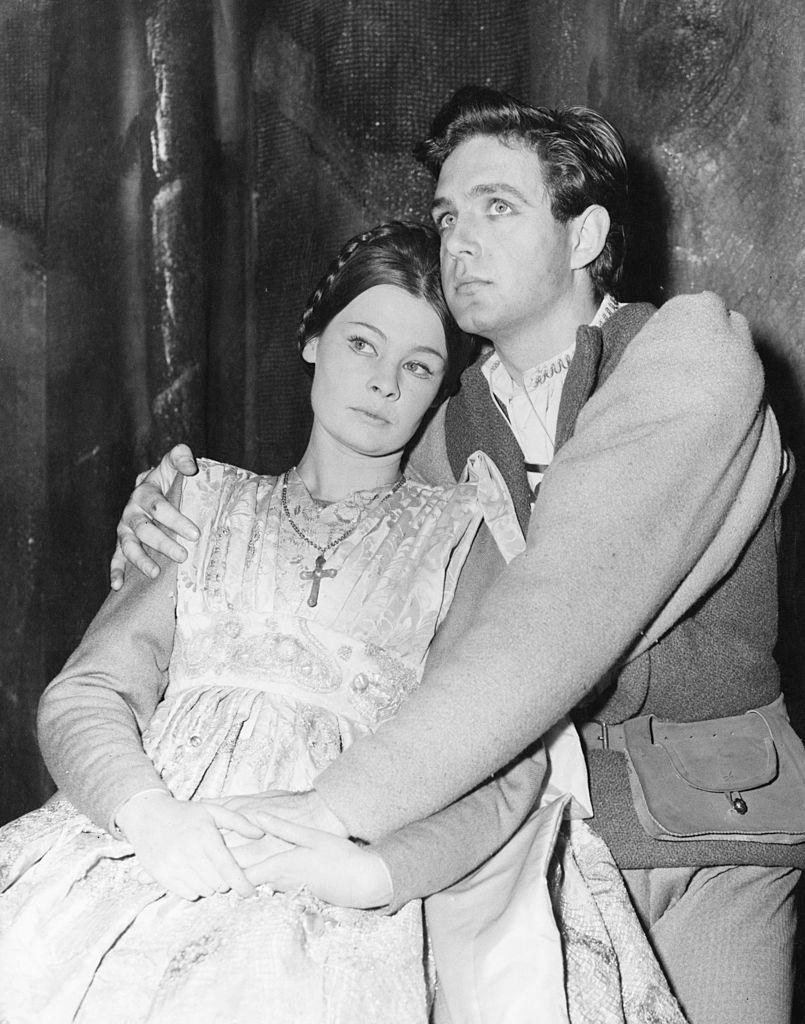 Judi Dench as Juliet and John Stride as Romeo in a rehearsal of Shakespeare's 'Romeo And Juliet' at the Old Vic, London, 30th September 1960.
